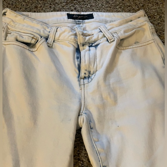 Enyce Light Practically White Jeans Size 26 - Picture 2 of 9